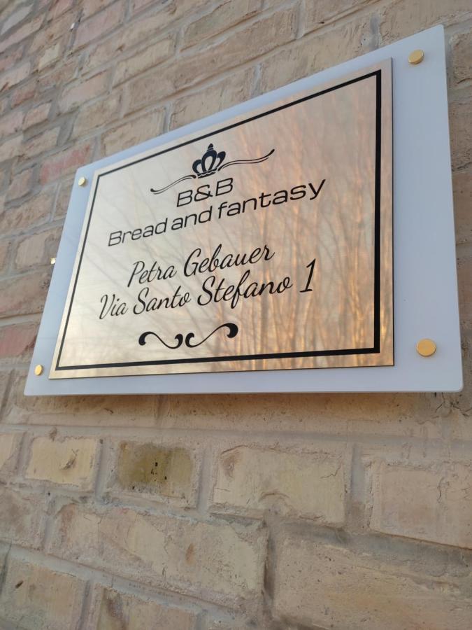 B&B Bread And Fantasy Ostra Exterior foto